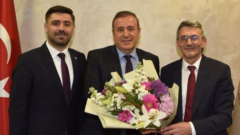 2025/03/03/trabzon-smmm-odasindan-ttsoya-onemli-ziyaret-1743772270.jpg