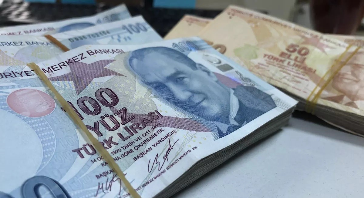 Emeklilerde Kök Maaş Krizi