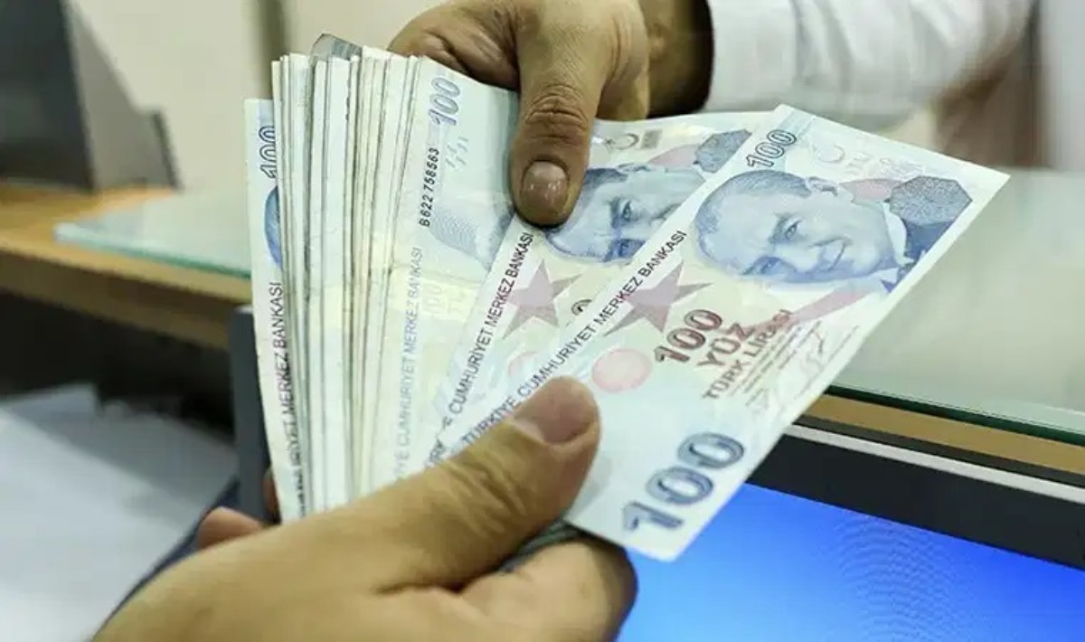 Emeklilerde Kök Maaş Krizi